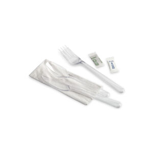 kits couverts en plastique transparent, couteau, fourchette, cuillère, serviette et sel et poivre